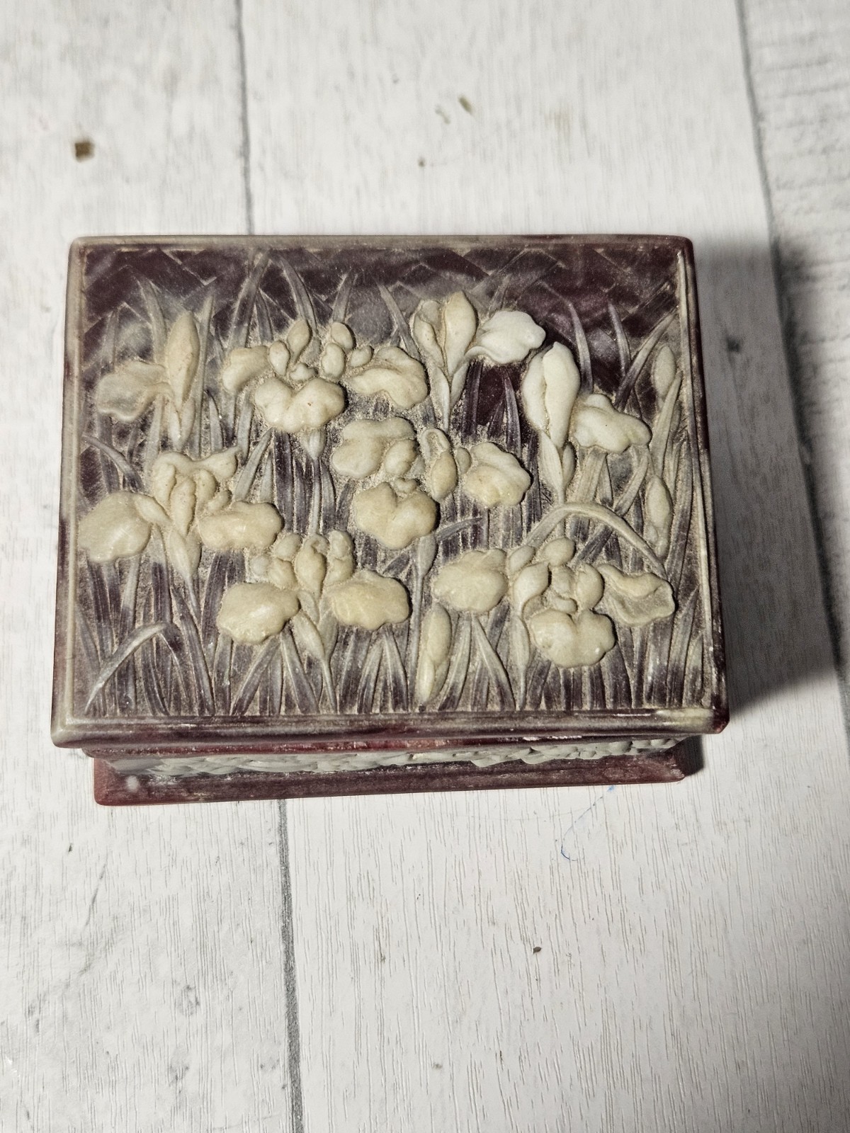 Vintage Hand Crafted Genuine Incolay Stone Jewelry Trinket Box USA Red/white