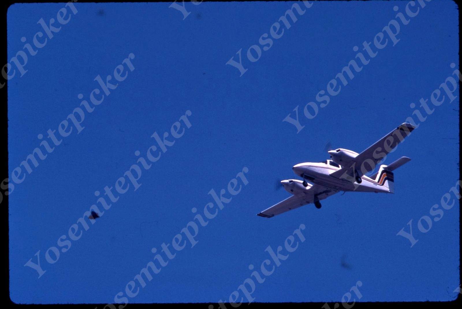 sl18  Slide 1980\'s  Piper PA-30 Twin Comanche aircraft 002a