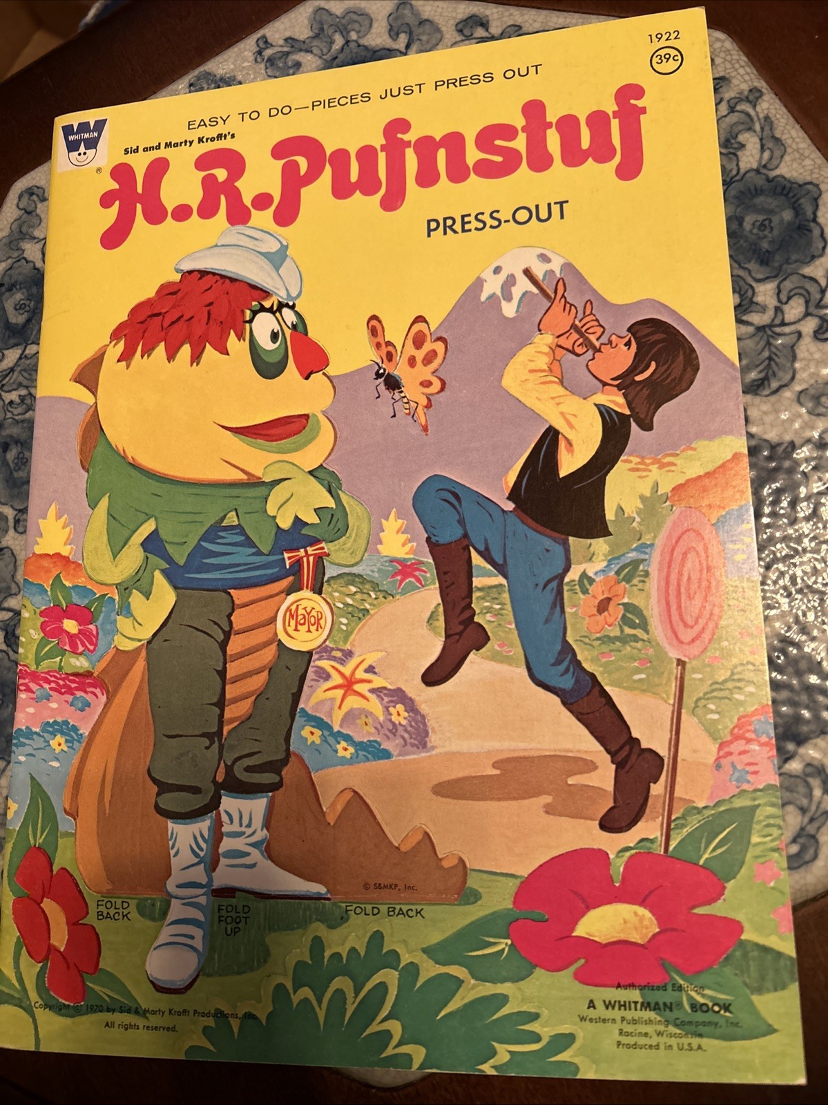 VINTAGE H.R. PUFNSTUF PRESS-OUT BOOK HANNA BARBERA RARE WHITMAN UNUSED