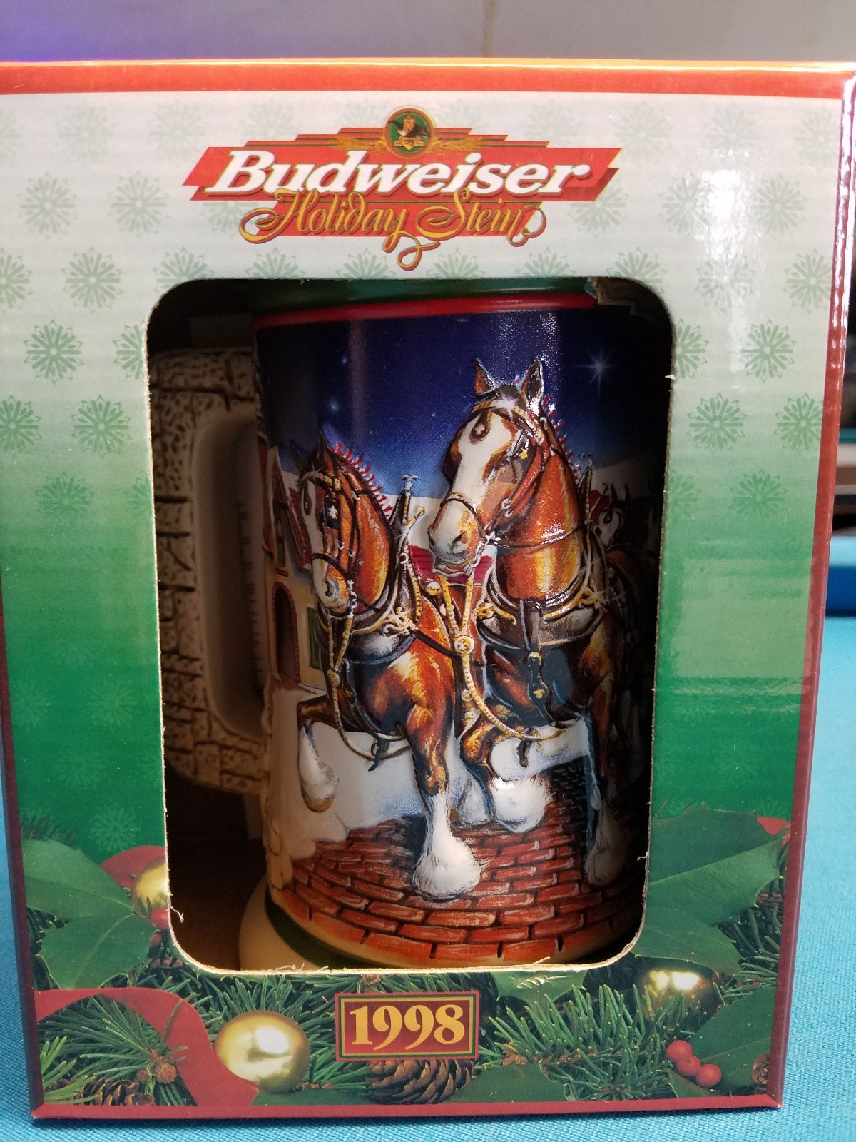 1998  Anheuser Busch  AB  Budweiser Holiday Christmas Beer Stein Clydesdales NIB