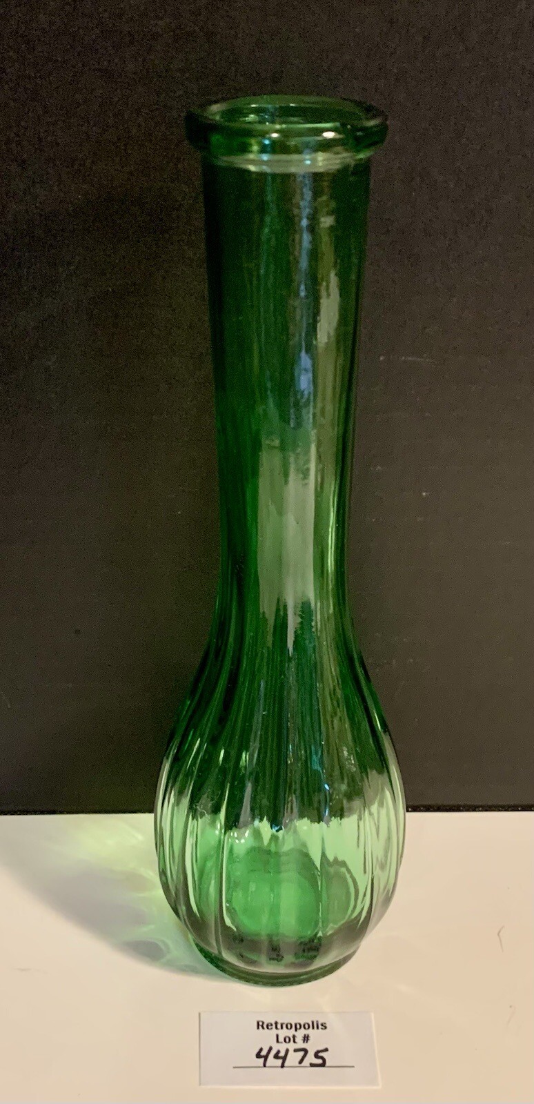 Vintage GREEN GLASS Ribbed Round Bud Vase 9\