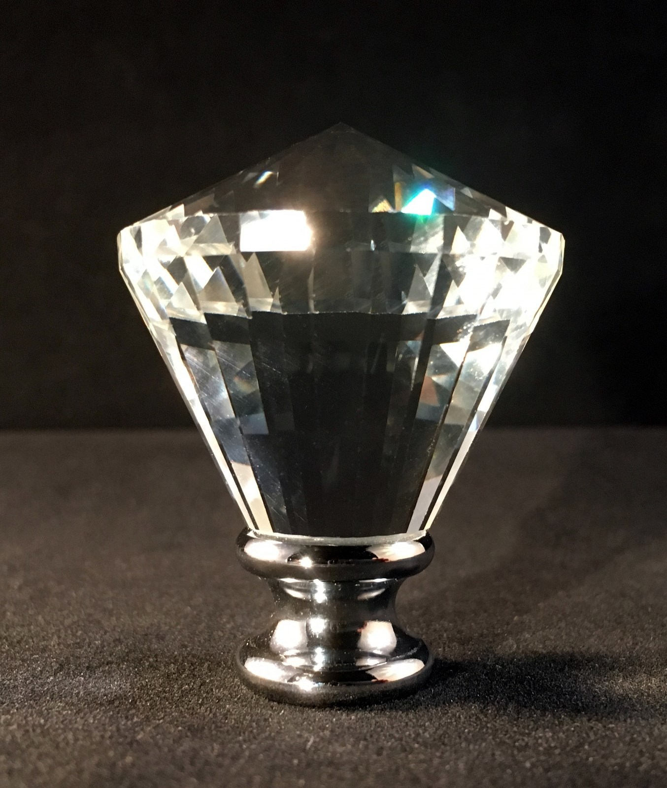 LAMP FINIAL-CROWN DIAMOND OPTIC CRYSTAL LAMP FINIAL WITH POLISHED CHROME BASE