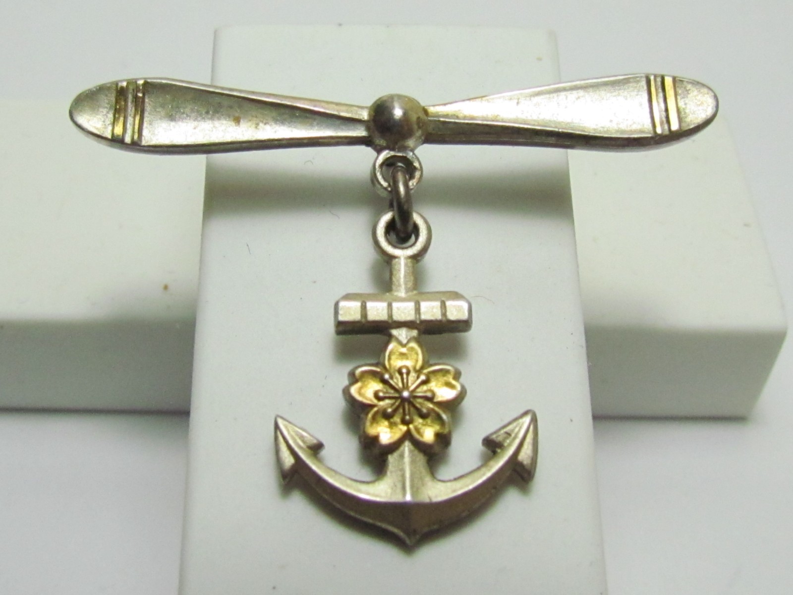 WW2 IMPERIAL JAPANESE NAVY AVIATOR PILOT BADGE WWII NAVAL CLASS OFFICER MEDAL