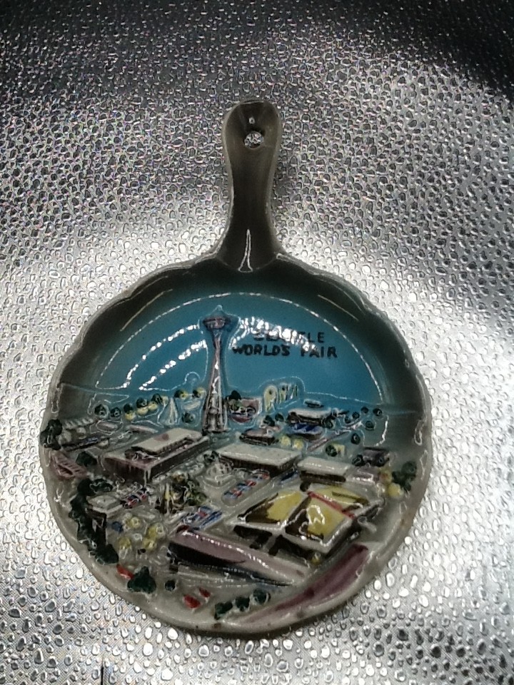 Vintage Seattle Washington World’s Fair Frying Pan Shaped Space Needle Souvenir Vintage Seattle Washington World’s Fair Frying Pan Shaped Space Needle Souvenir