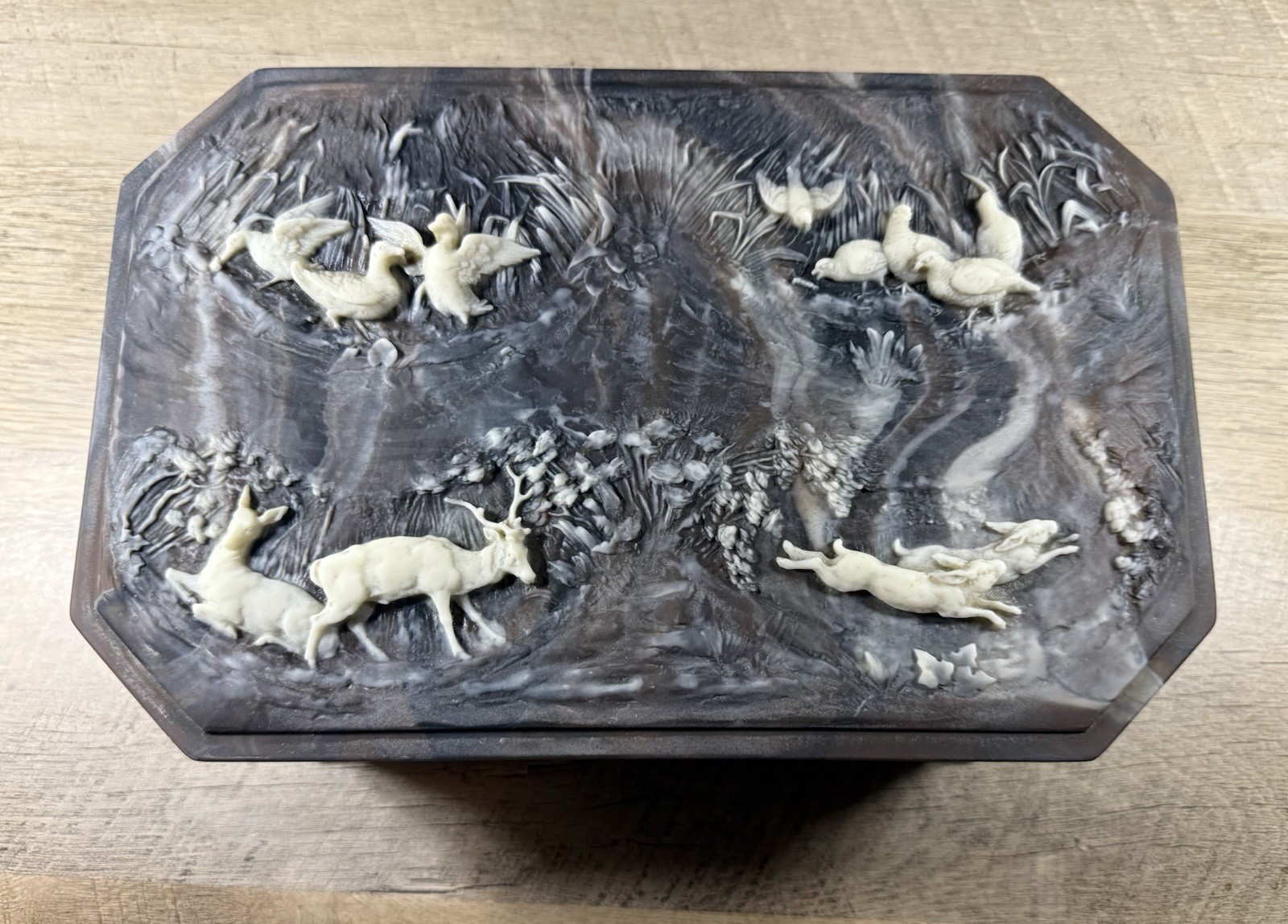Vintage Incolay Handcrafted Stone Wildlife Carved Large Jewelry Box, Hinged Lid
