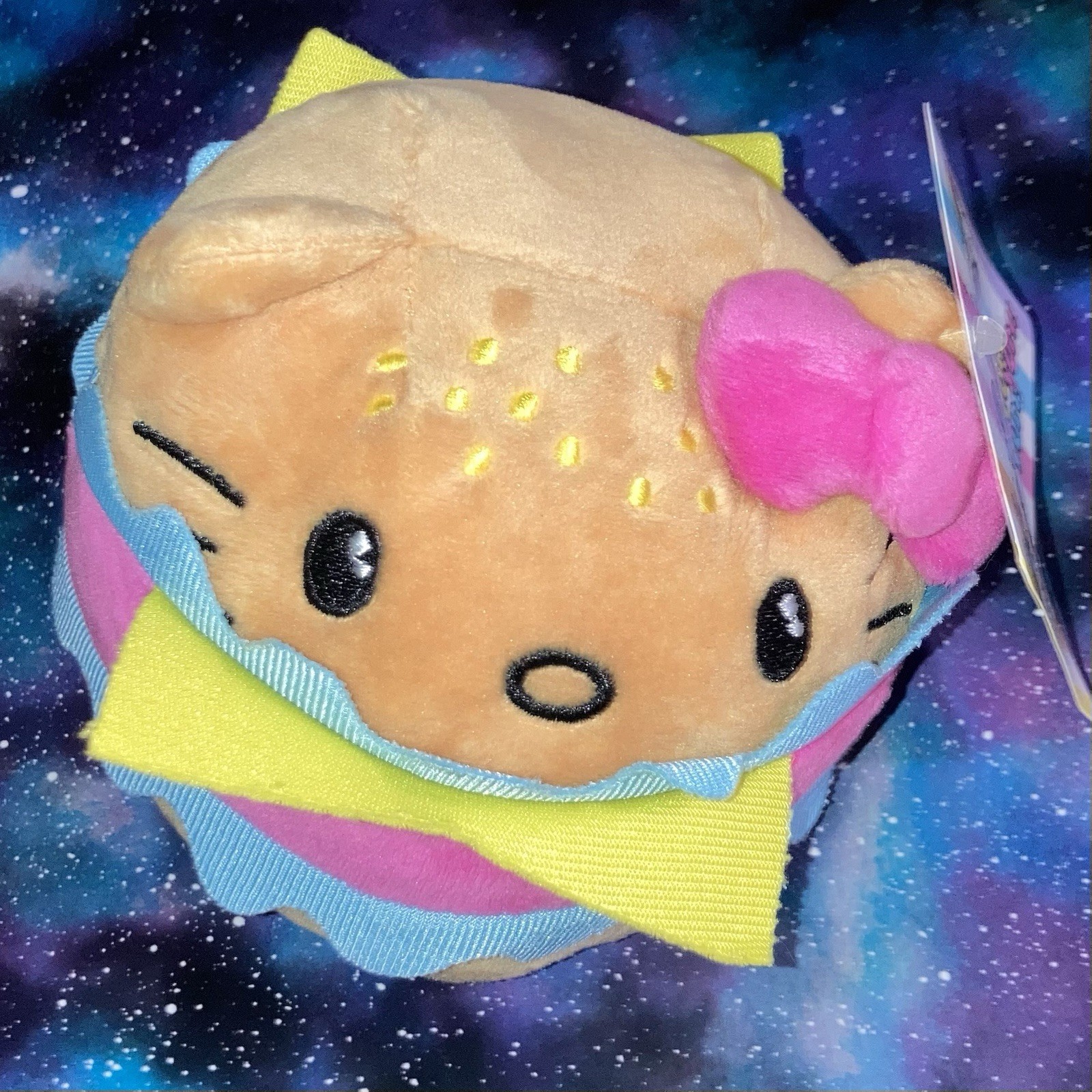 2025 FIESTA YUM YUM YUM BURGER SANRIO HELLO KITTY 8” CHEESEBURGER PLUSH
