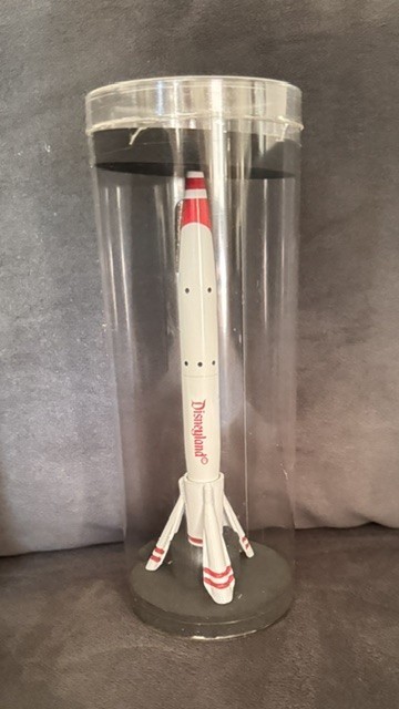 Disneyland TWA Moonliner Rocketship Pen-MINT/UNUSED Disneyland TWA Moonliner Rocketship Pen-MINT/UNUSED