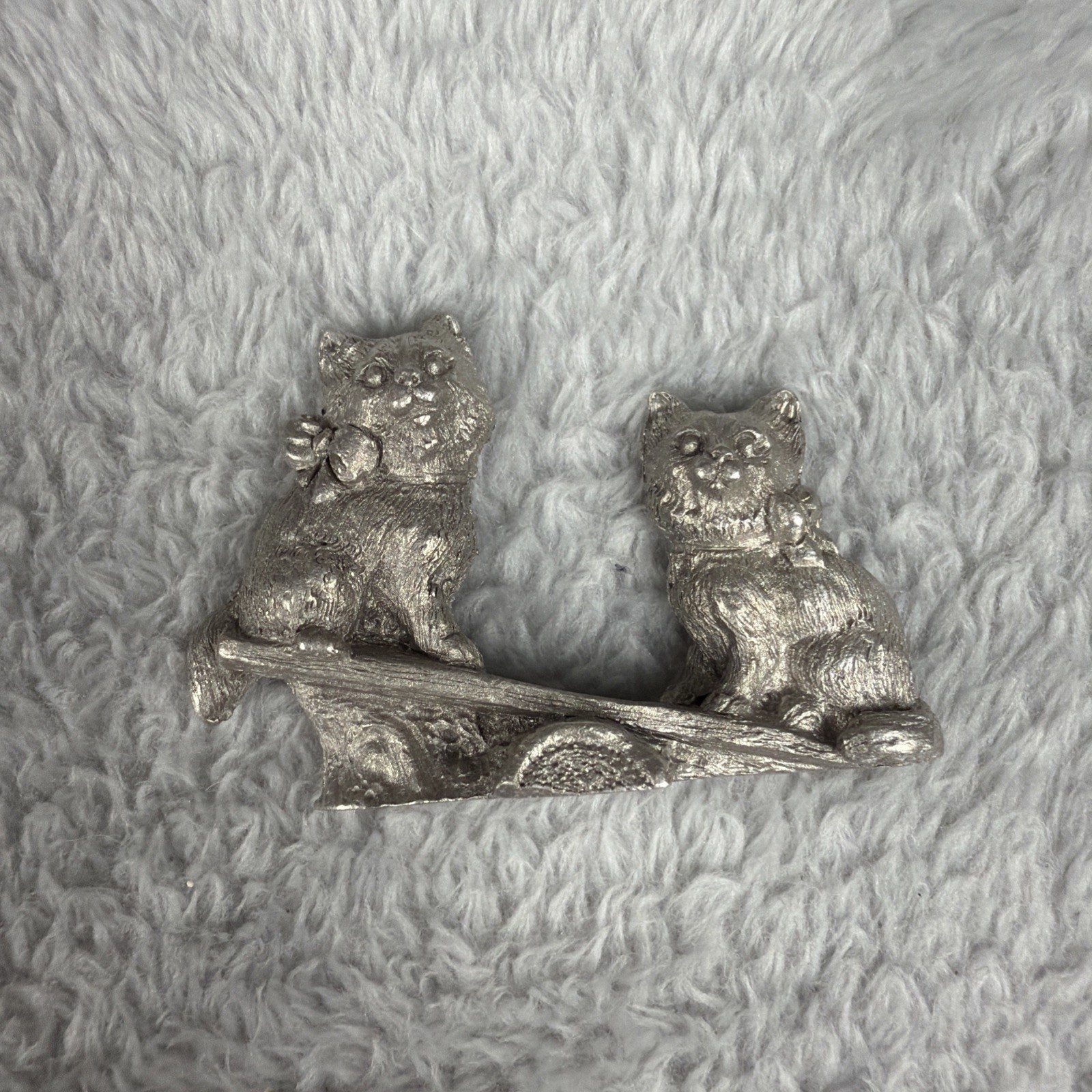 Spoontiques Pewter Kitties Kitty Kitten Cat Seesaw Teeter Totter Toy Figurine 2”