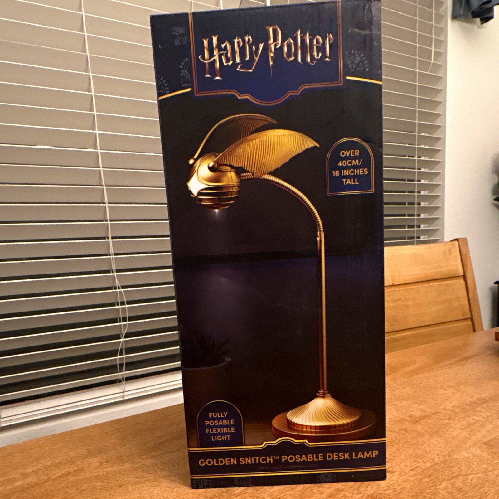 Paladone Harry Potter Golden Snitch Posable Desk Lamp, Over 14 Inches Tall
