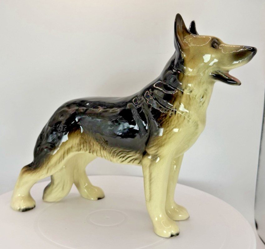 Alsatian German Shepherd Dog Glazed Porcelain Figurine Made in England
