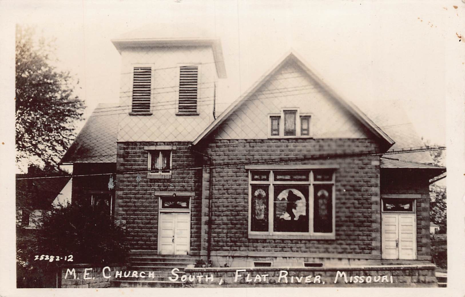 J84/ Flat River Missouri RPPC Postcard c1940s M.E. Church Building South  256