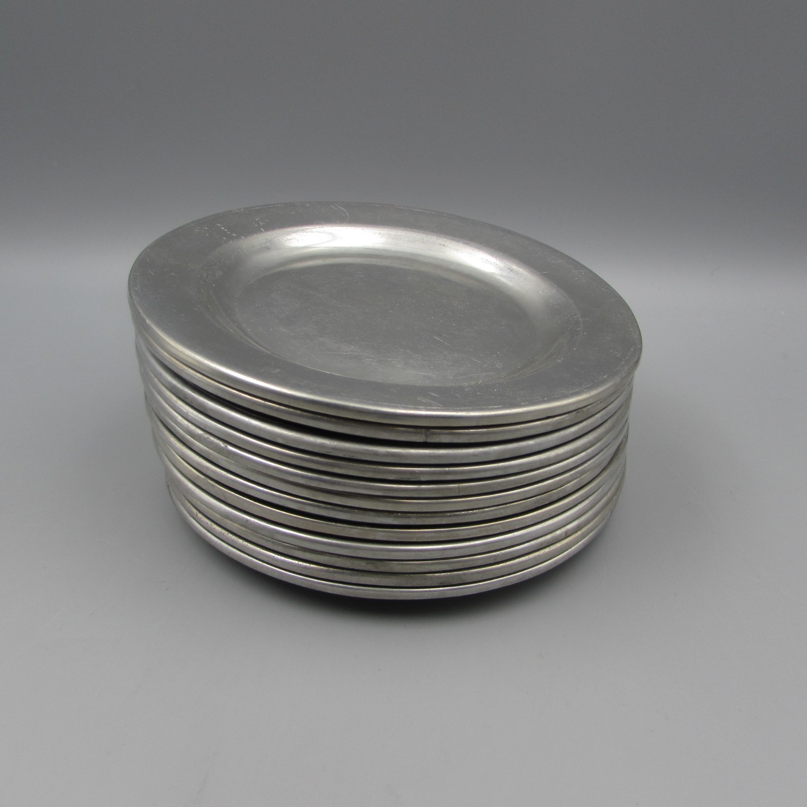 Wilton Armetale PLOUGH TAVERN Glossy Bread Plates - Set of Twelve