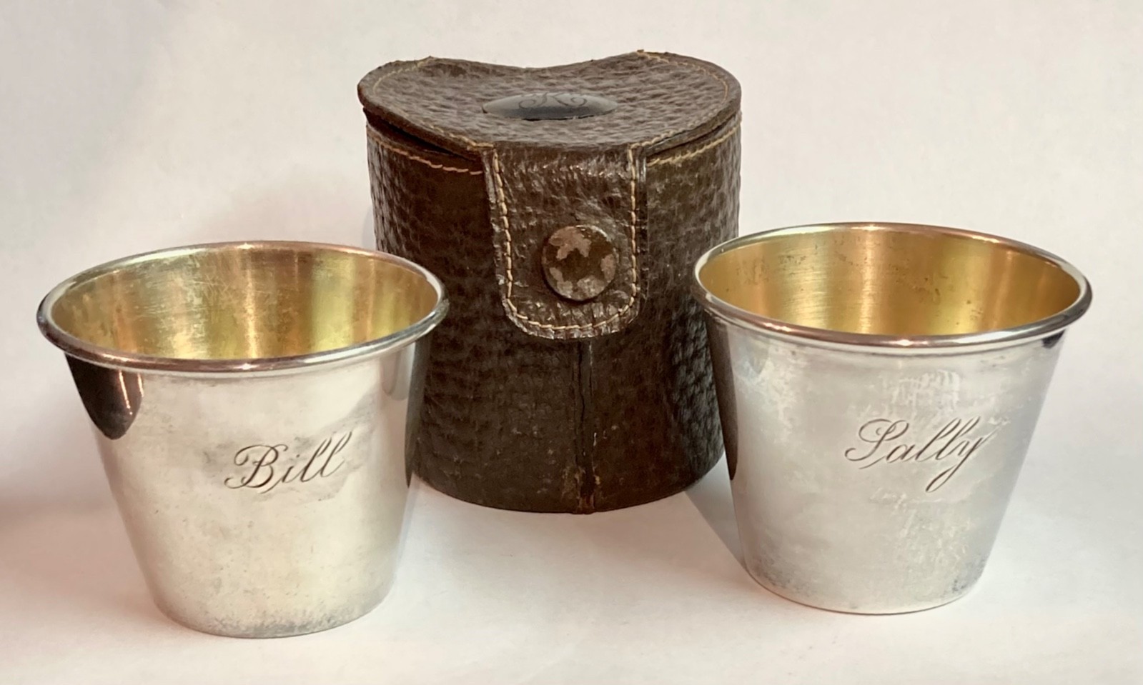 Pair vintage barware sterling silver shot cups in leather case R. Blackinton, MA