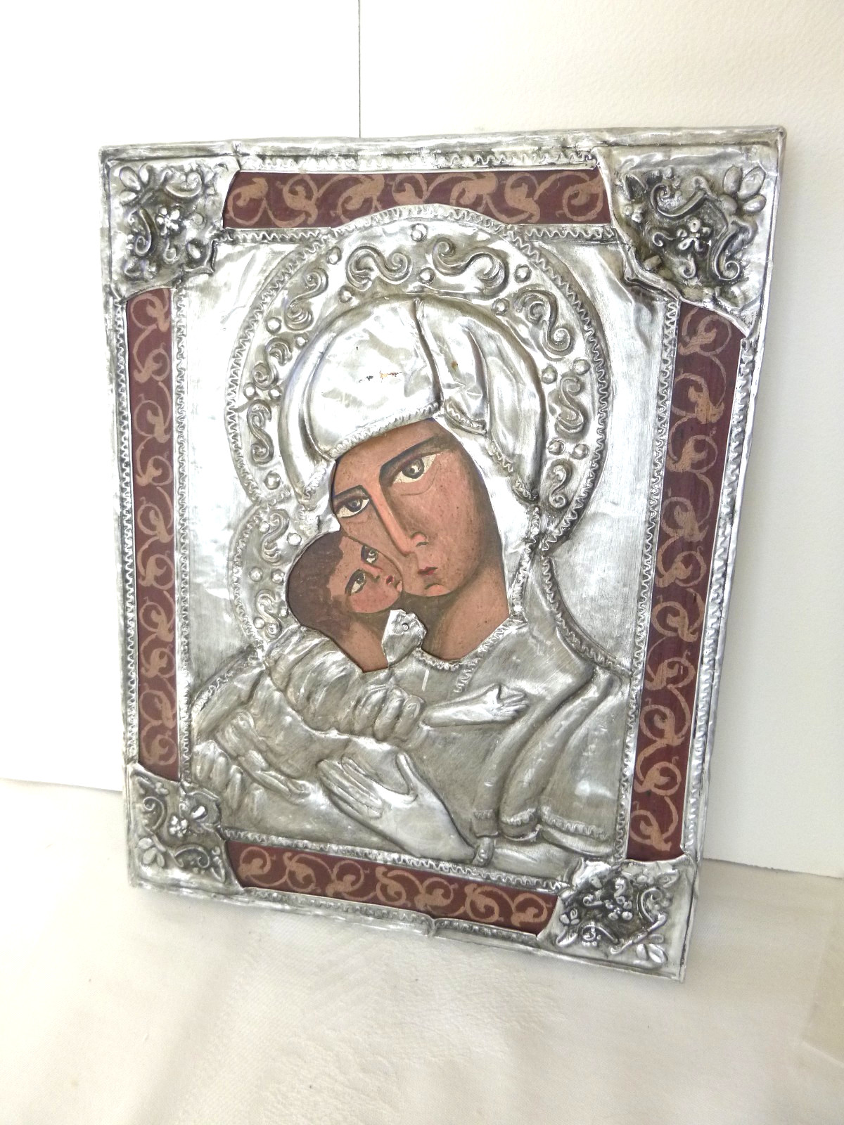 Vtg Mexican Folk Art Painted Madonna & Child on Wood w/Metallic Overlay 9
