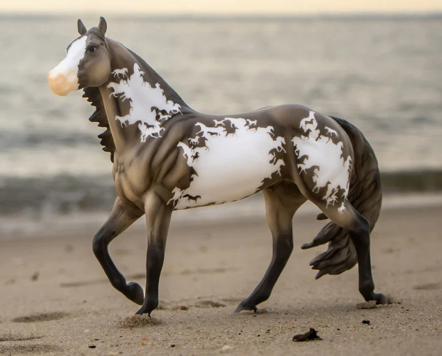 Breyer Traditional Series #10321 75th Anniversary Horse - Stock Horse - Brand N