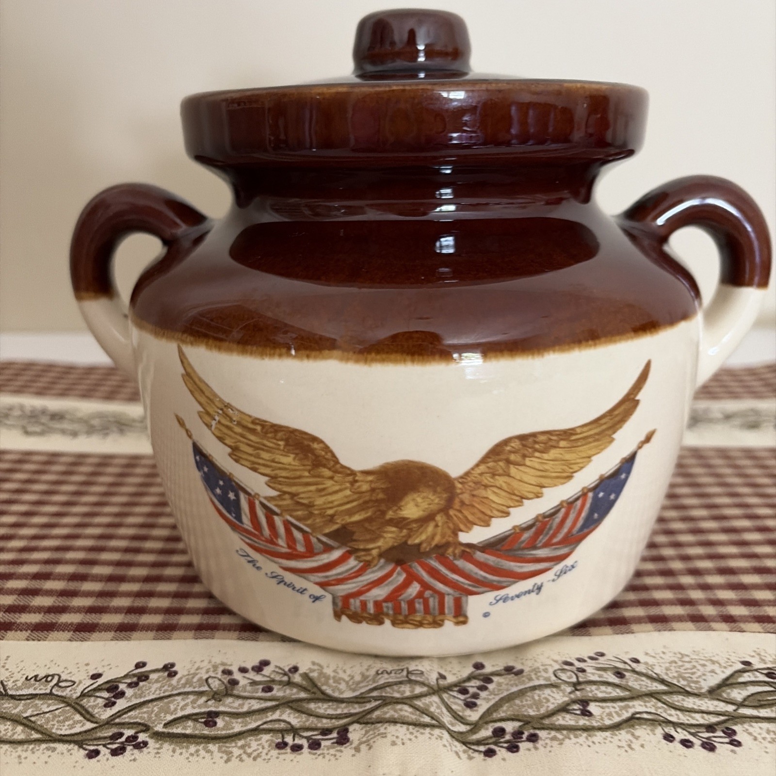 VTG  McCoy Bicentennial Spirit of 76 Bean Pot with Lid National Gallery of Art