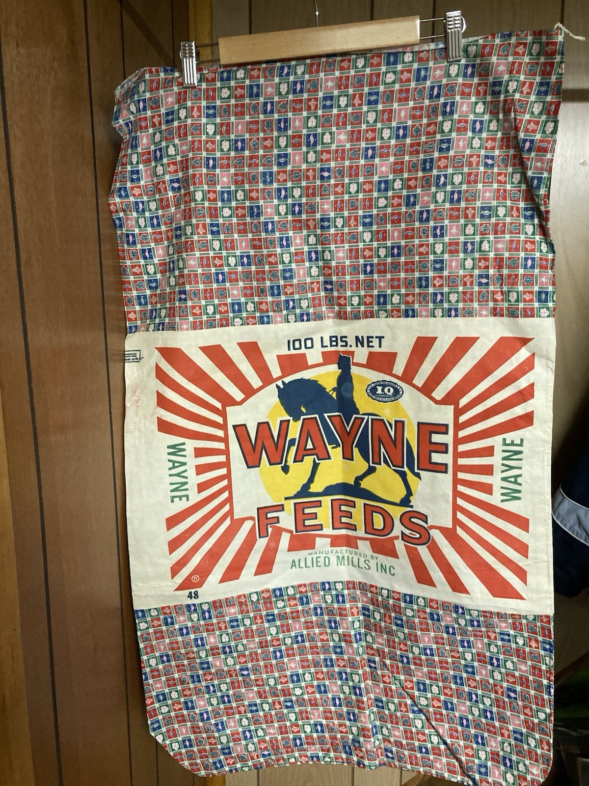 Vtg Wayne Feed Sack Print Cloth With Paper Label 100lb Allied Mills Inc