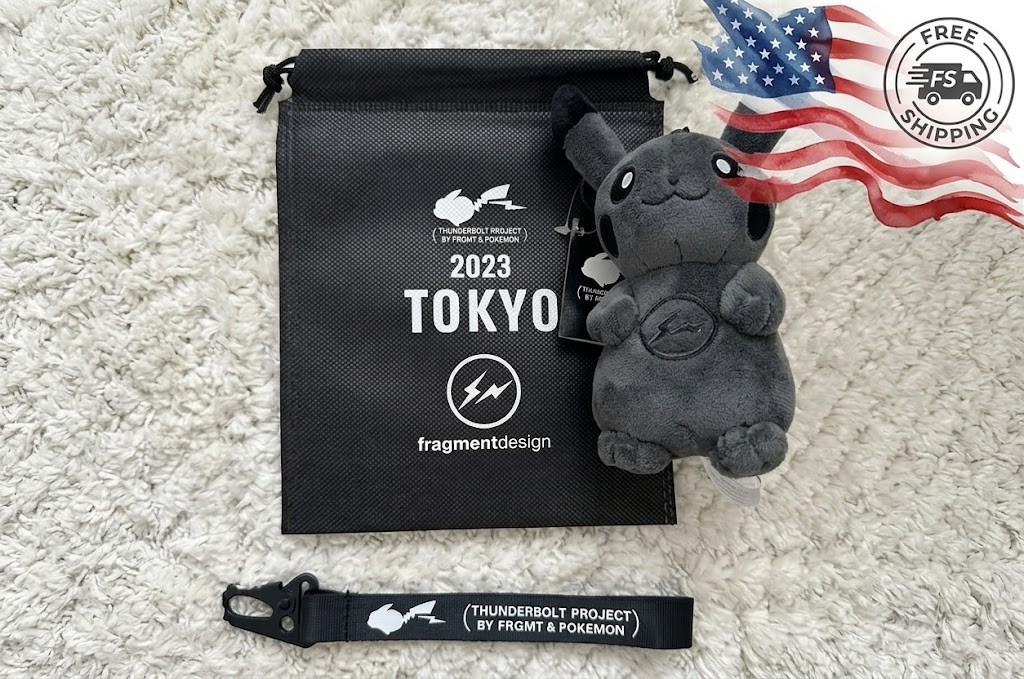 Pokémon x Fragment Design Pikachu Plush Keychain Thunderbolt Project w/ Bag V1 Pokémon x Fragment Design Pikachu Plush Keychain Thunderbolt Project w/ Bag V1