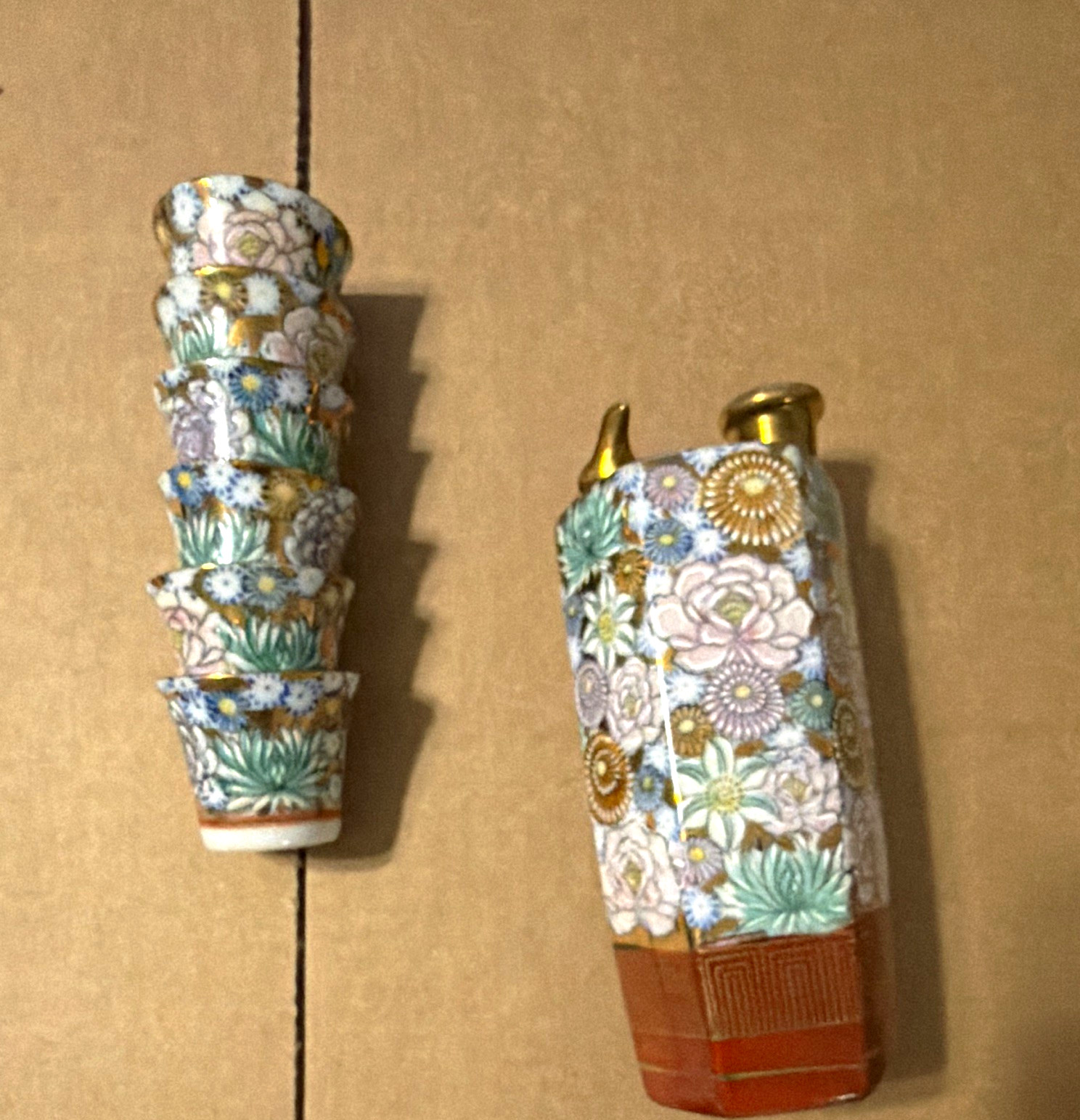 Kutani Japanese Floral Kutani Ware Sake Bottle Tokkuri with 5 Cups Set