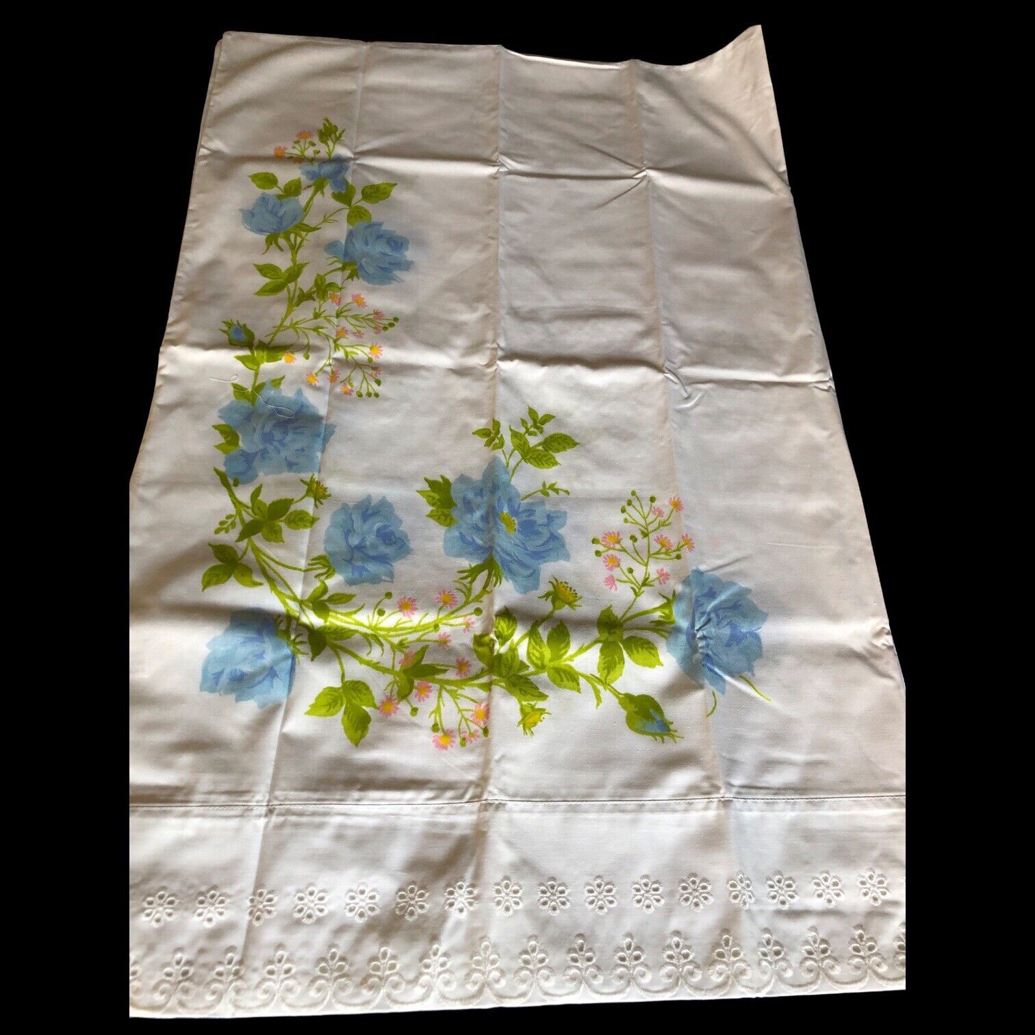 Vintage Martex Pillowcases Standard Size Floral Print Eyelet Lace Border