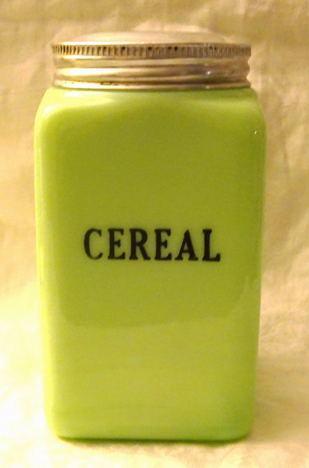McKee Jadeite 28 oz. 