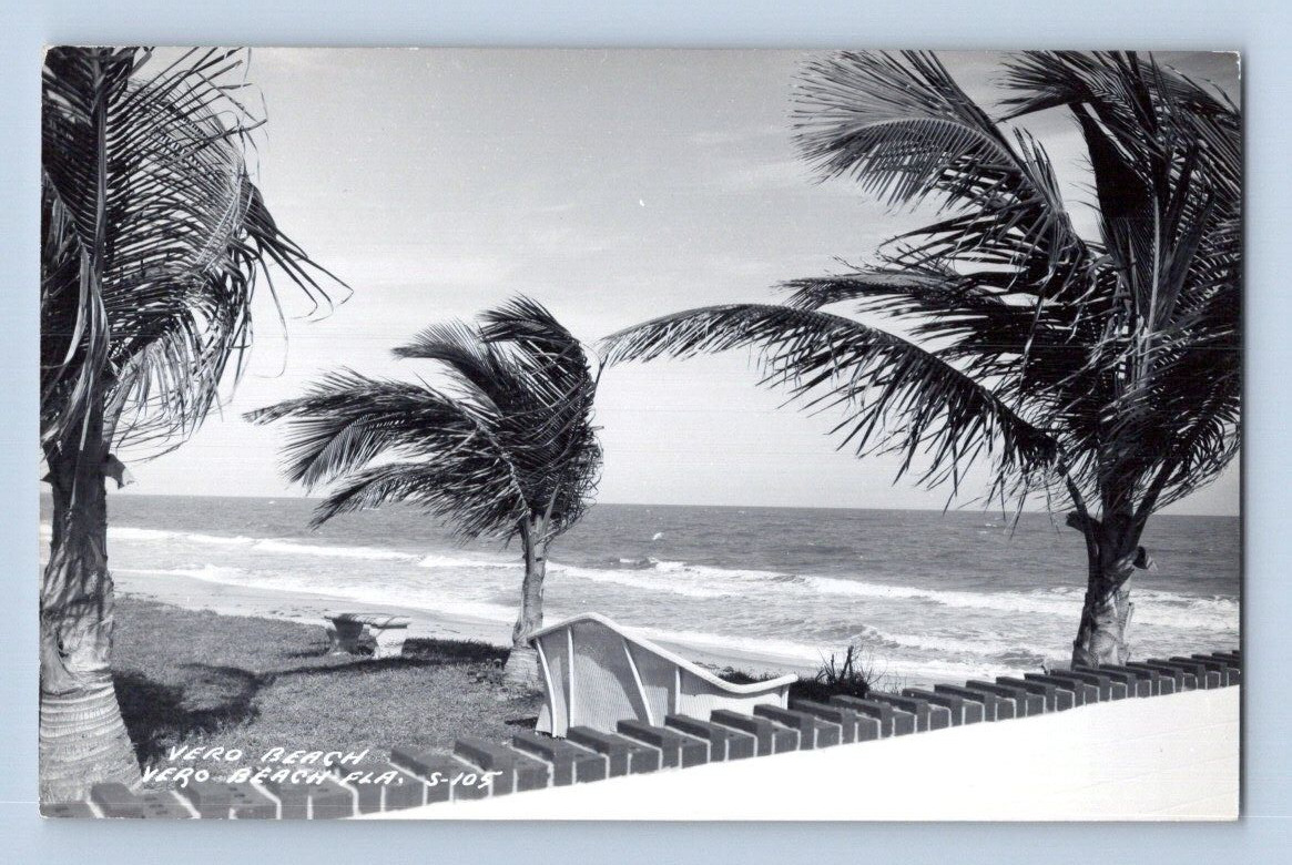 RPPC 1940'S. VERO BEACH. VERO BEACH, FL. POSTCARD DM3