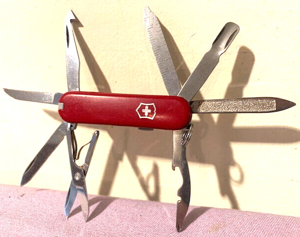 Victorinox MiniChamp Swiss Army Red 58MM Multi-Tool Knife -- Great Condition