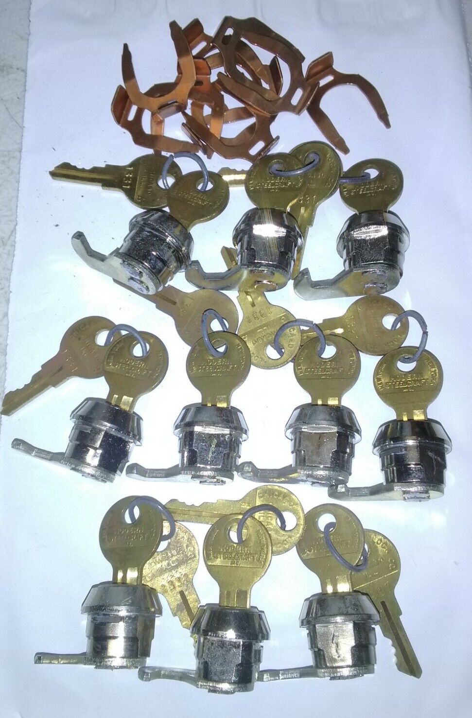 Lot of 10 Coin-op Cam Locks w/ 2 Keys Each - Chicago 