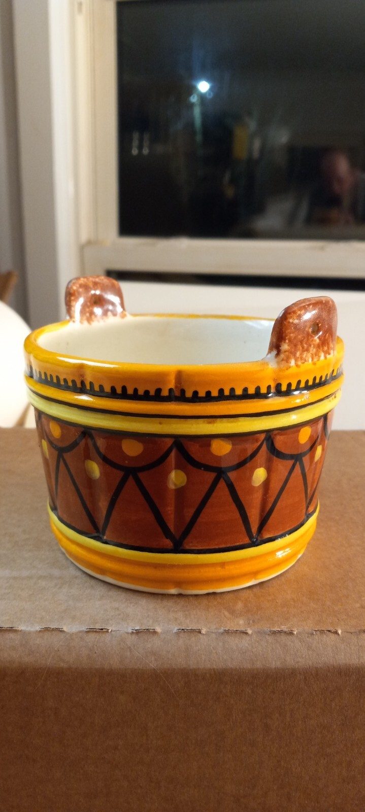 HB Quimper- Form 298 - Hanging Bowl - P. 43 Artist - Excellent Vintage Condition HB Quimper- Form 298 - Hanging Bowl - P. 43 Artist - Excellent Vintage Condition