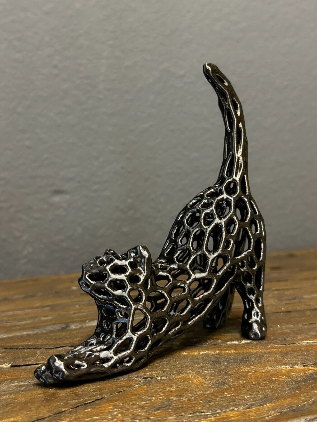 3D Printed Cat Stretch Voronoi Figurine - Multiple Colors Available