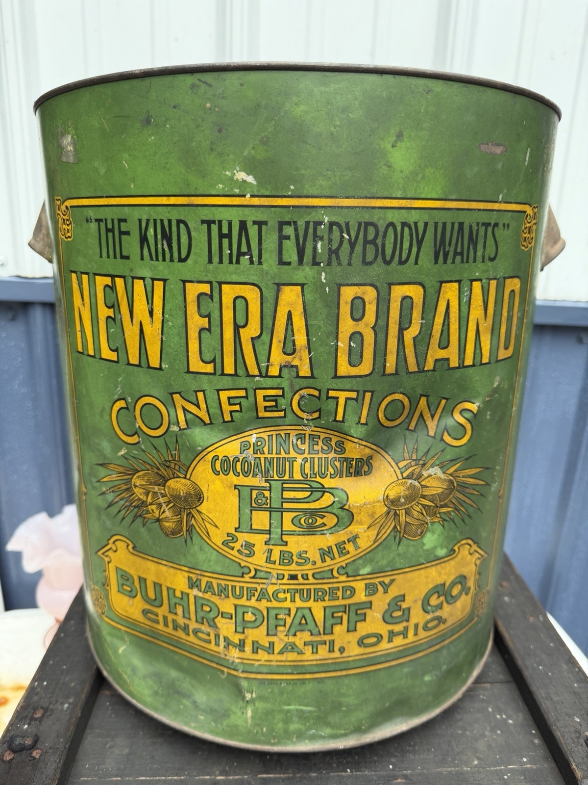 RARE 1930s NEW ERA Confections Buhr Pfaff & Co Cincinnati OH Candy Tin