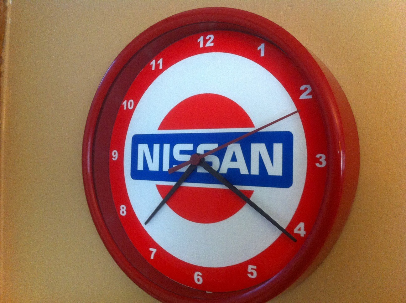 Nissan Motors Garage Mechanic Man Cave Advertising Clock Sign