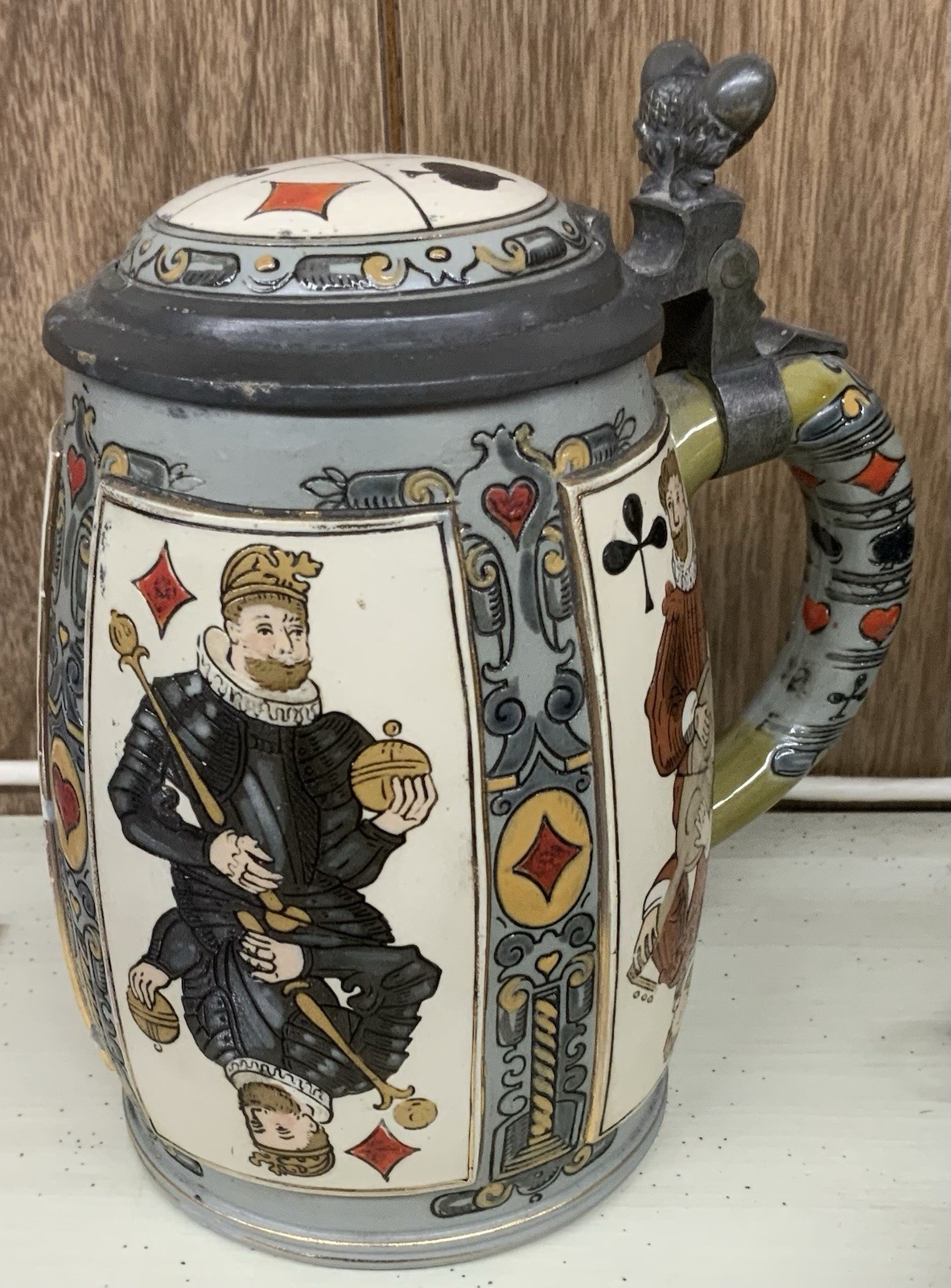 Beautiful Mettlach German Beer Stein 2093 Playing  Cards 1/2L Read