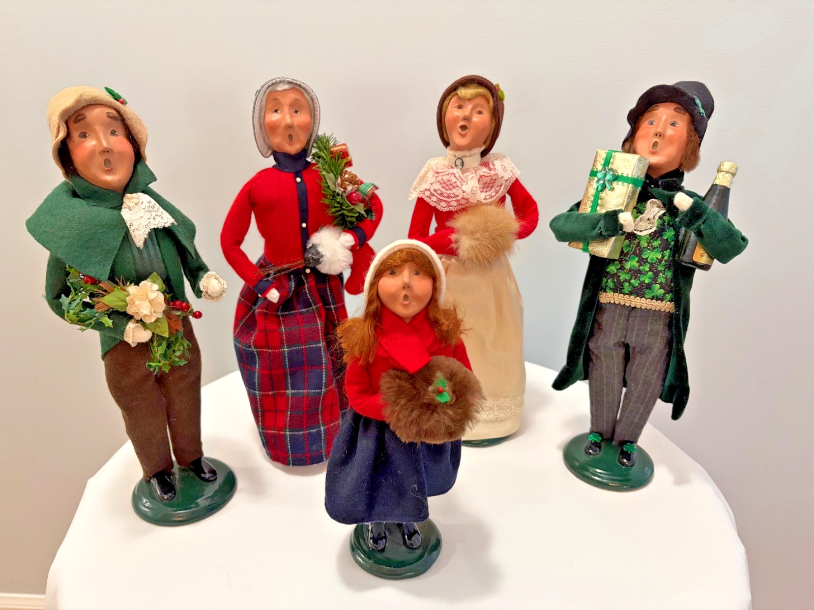Byers\' Choice Ltd. The Carolers 2006-2008 Lot of 5 Figurines