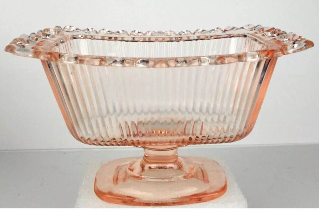 Pink Indiana 30\'s Depression Glass Rectangular Footed Candy Dish Lace Rim No Lid Pink Indiana 30\'s Depression Glass Rectangular Footed Candy Dish Lace Rim No Lid