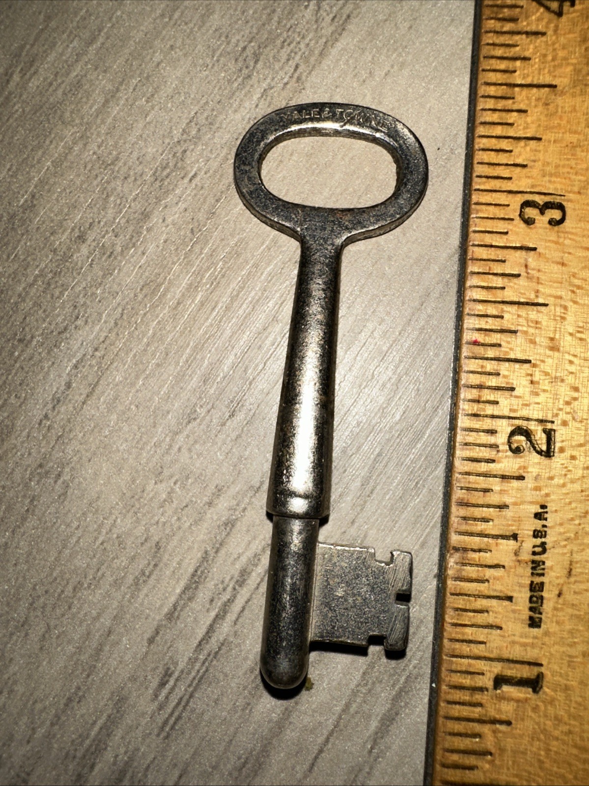 Antique Yale & Towne Skeleton Key Solid Barrel Nice Shape