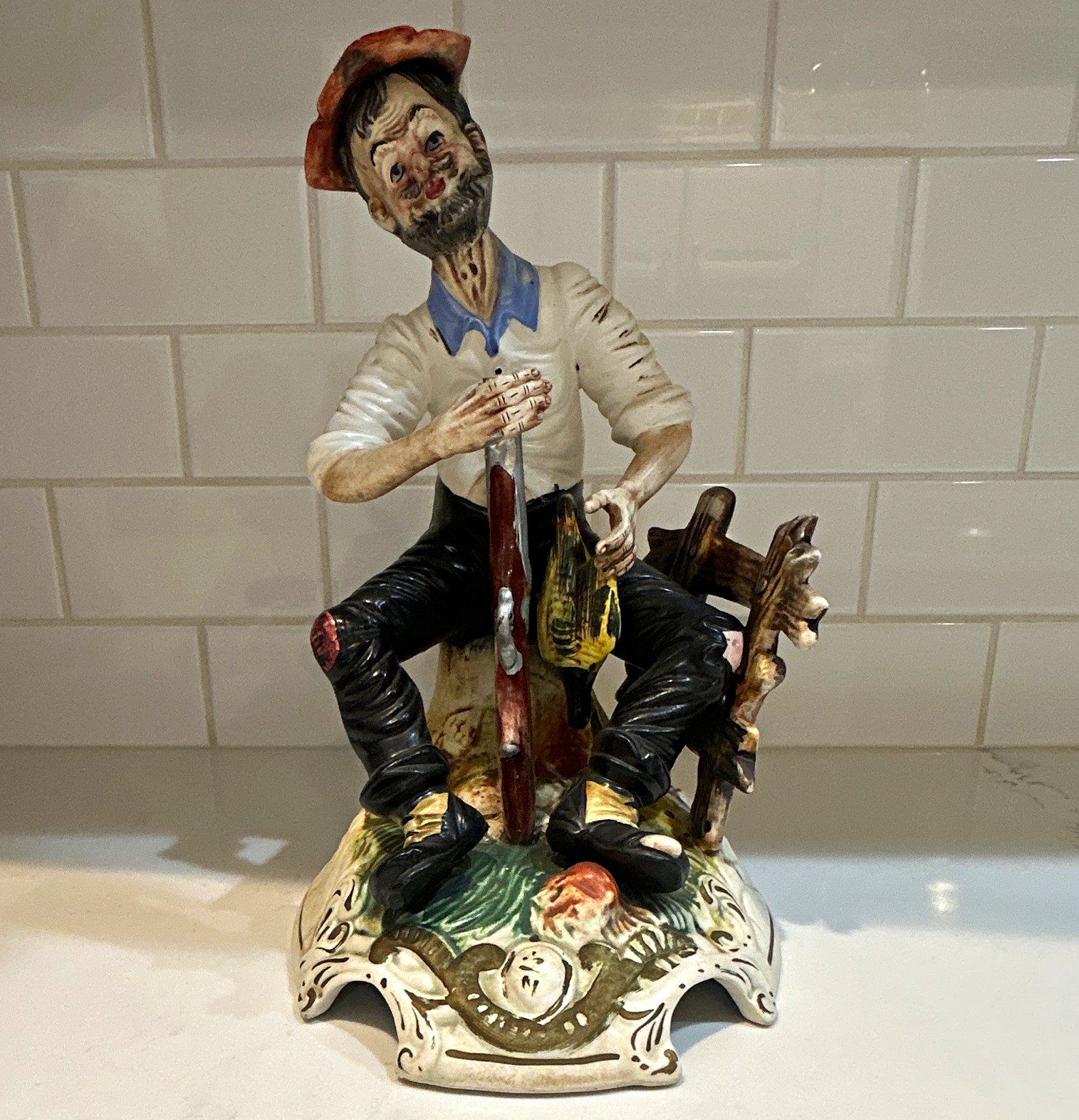 Vintage Capodimonte Italy Porcelain Hunter Figurine Rifle Bird Crown N 