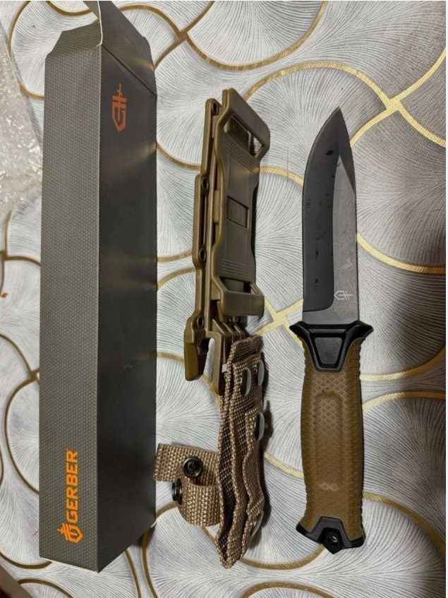 Gerber StrongArm Fixed Blade Knife Plain Edge - Coyote Brown Gerber StrongArm Fixed Blade Knife Plain Edge - Coyote Brown