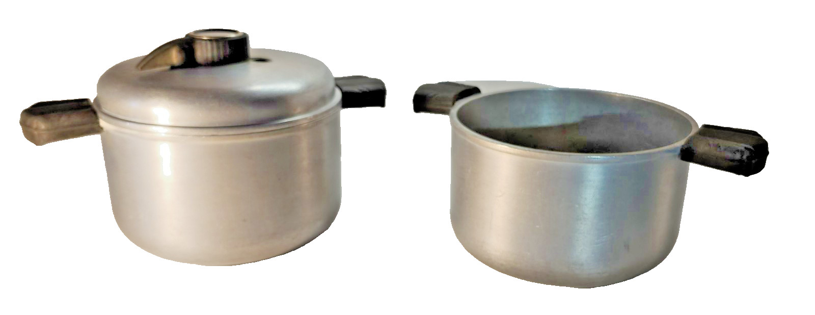 Health Craft Cookware Associates  Aluminum Pots (2) - one Lid