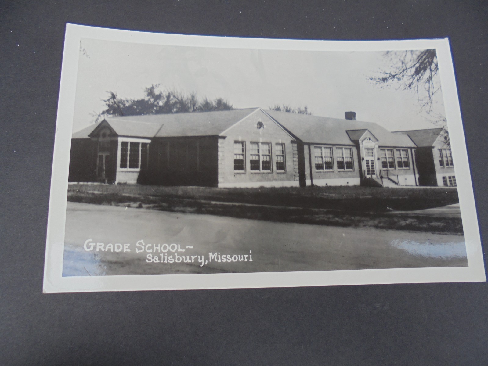 RPPC GRADE SCHOOL SALISBURY MISSOURI REAL PHOTO POSTCARD RPPC GRADE SCHOOL SALISBURY MISSOURI REAL PHOTO POSTCARD