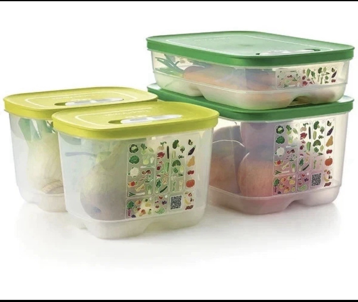 Tupperware Fridgesmart SET OF 4 CONTAINERS Tupperware Fridgesmart SET OF 4 CONTAINERS