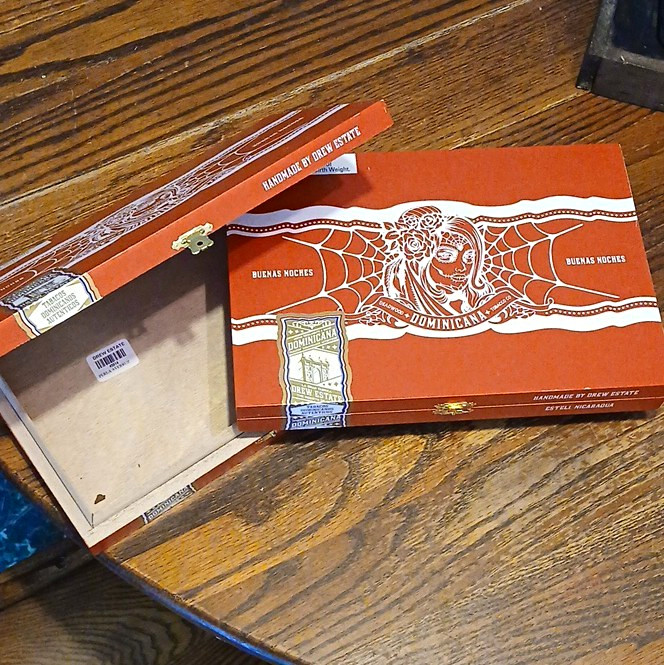 Drew Estate Deadwood Dominicana Buenas Noches Cigar Box