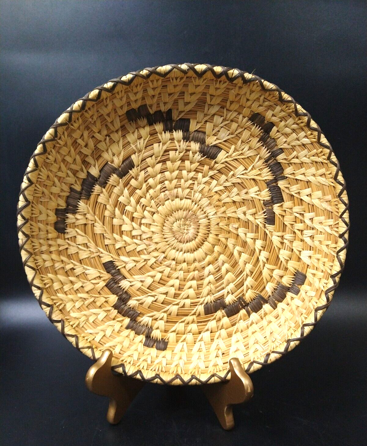 Native American Tohono O'Odham Made Basket with Devils Claw Rim Vintage