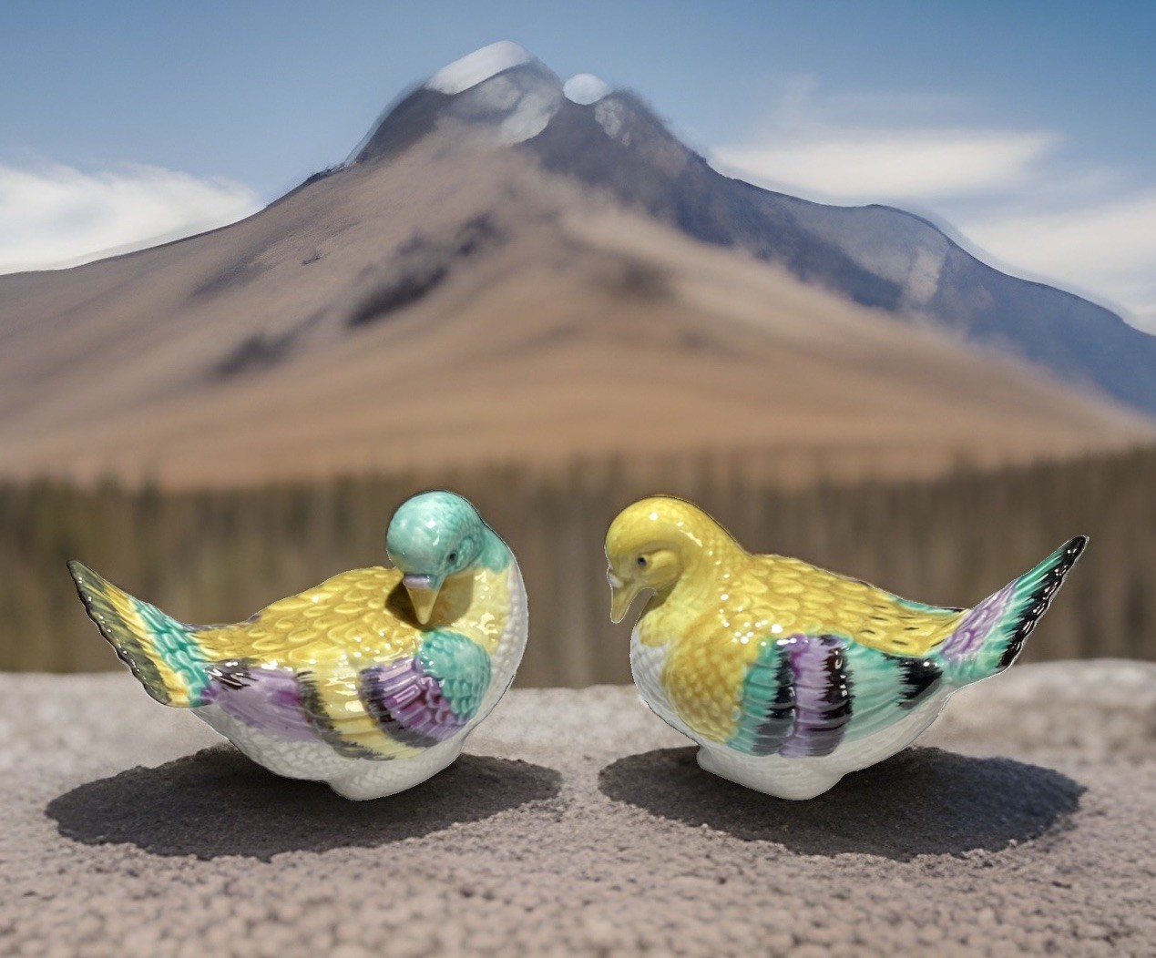 VTG Pair Of Fine Japanese Hand-Painted Porcelain Birds  Figurines