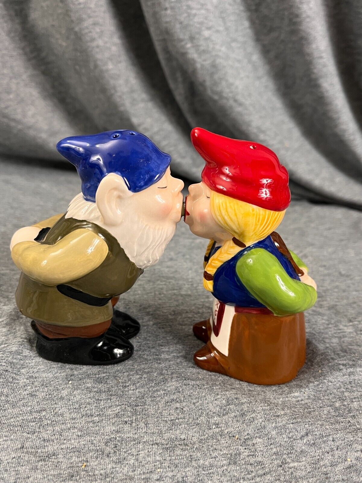 Kissing Gnomes Salt and Pepper Shakers Magnetic Mouths Ceramic Garden Gnomes
