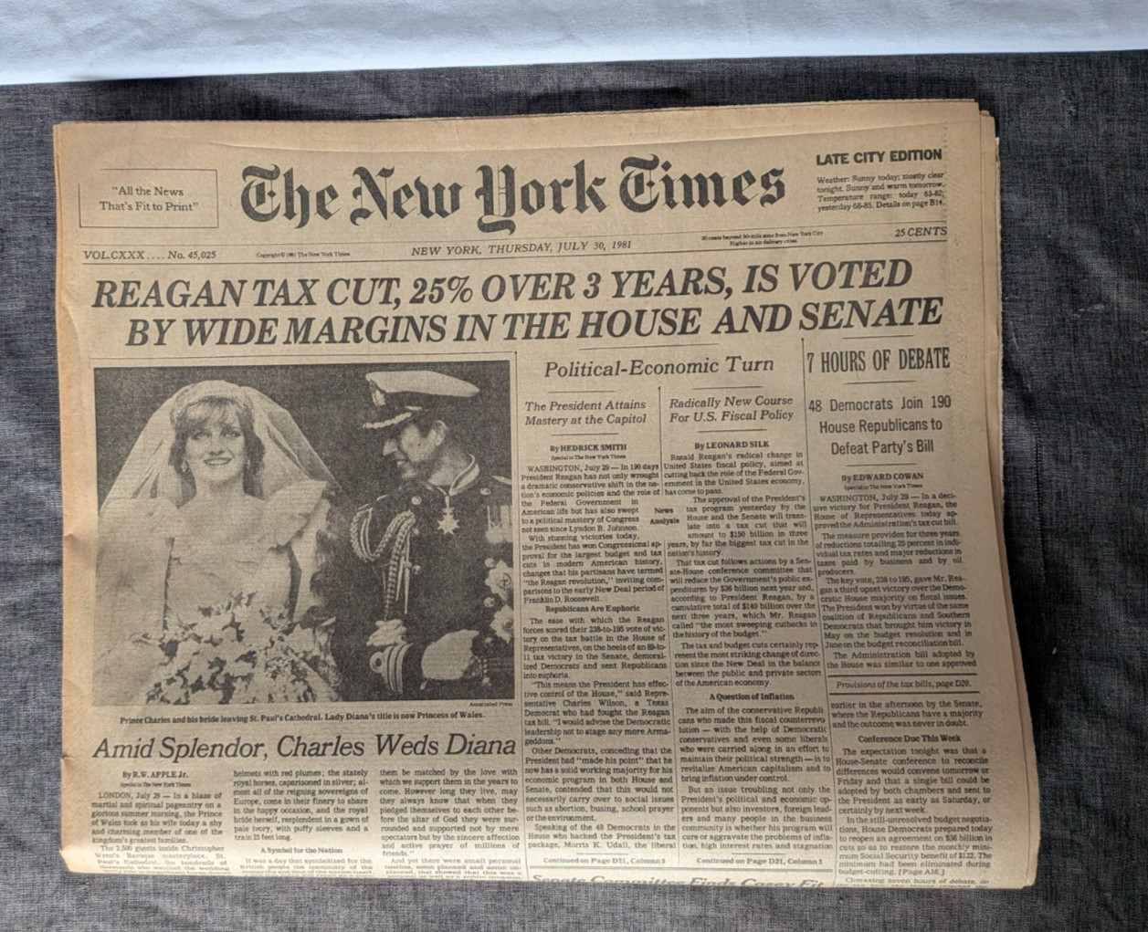 old newspaper The New York Times Thus. July 30, 1981 Charles Weds Diana