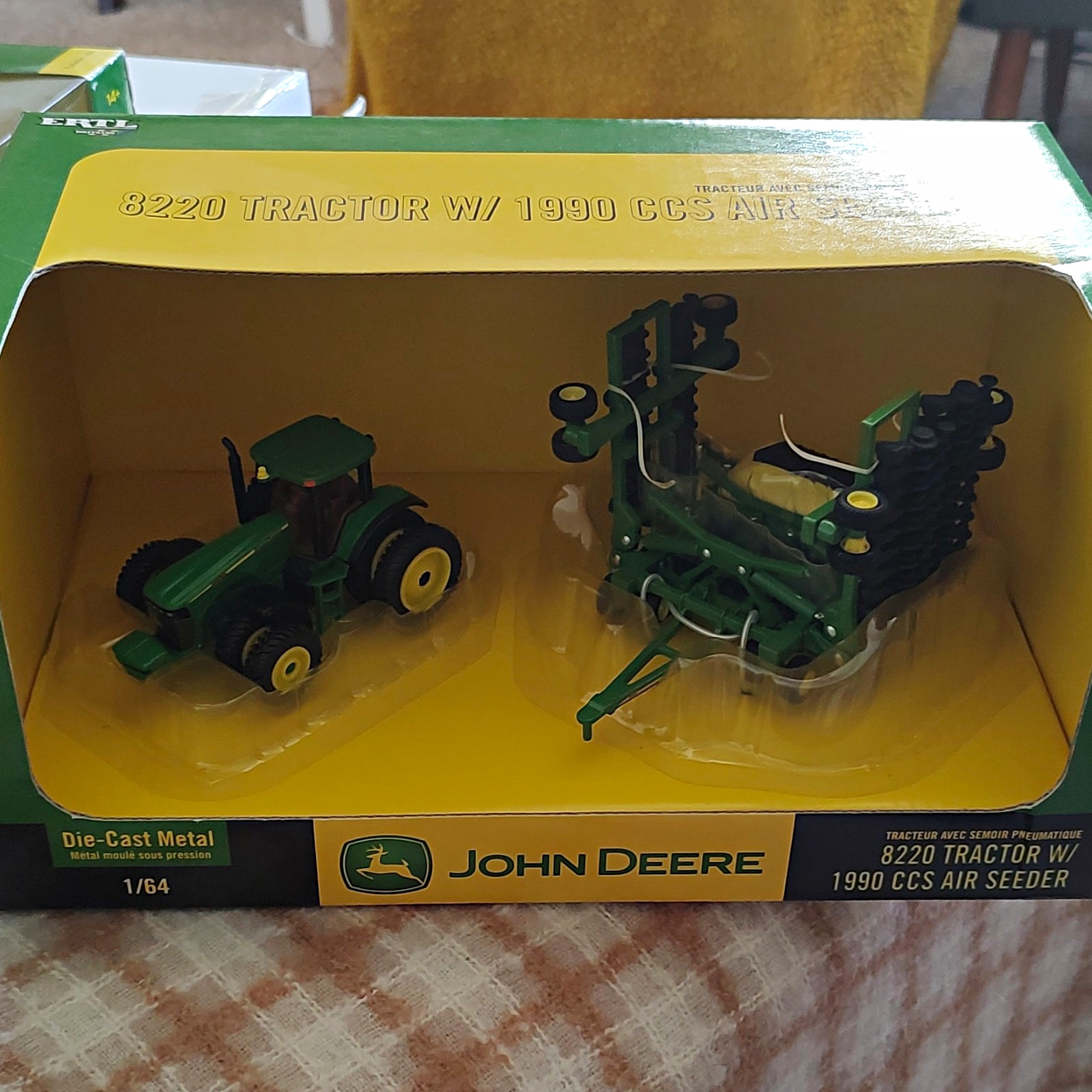 John Deere 1/64 8220 Tractor w/ 1990 CCS Air Seeder Die-Cast Metal Toy
