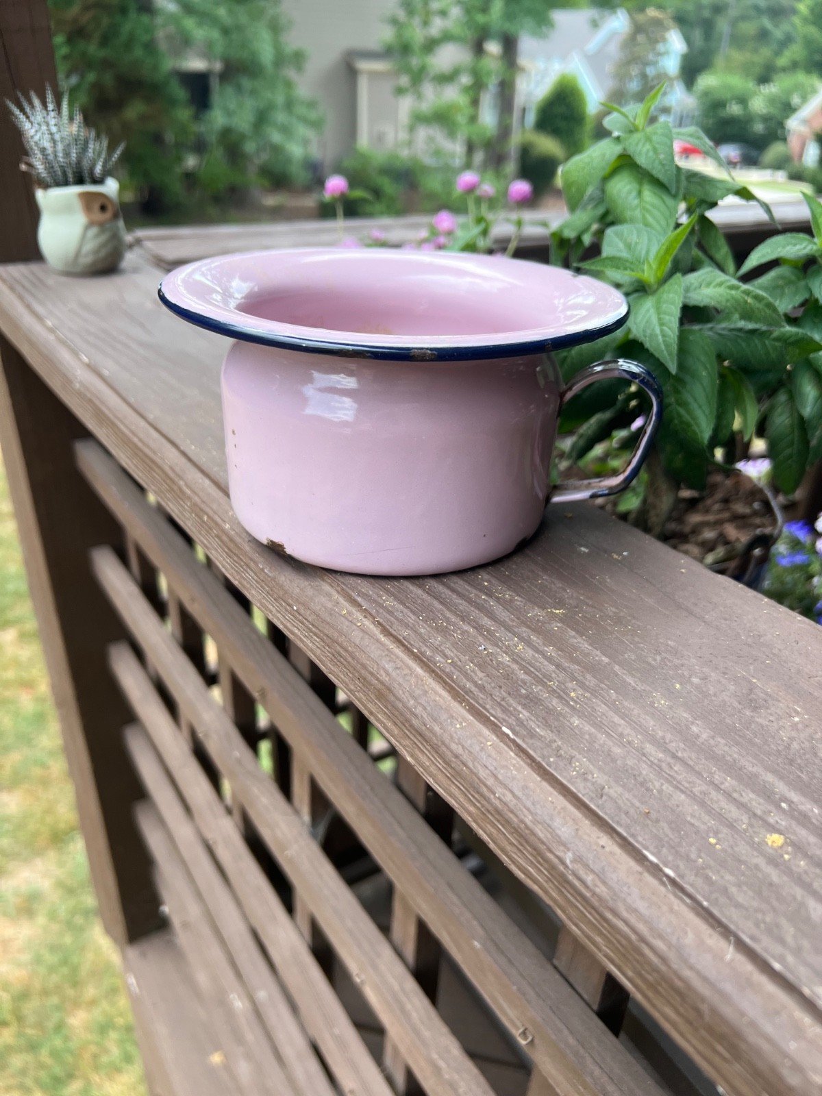 Graniteware enamelware childs chamber pot potty Pink w Cobalt Blue trim. 6