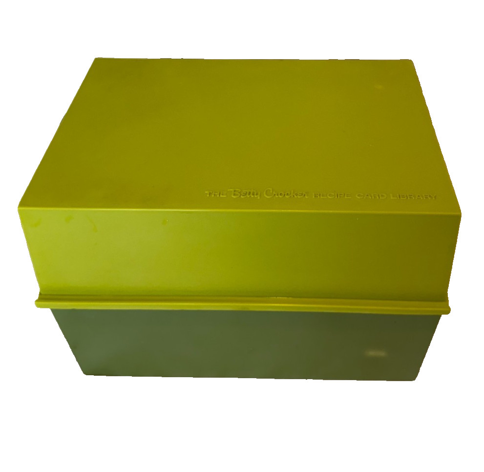 Vintage 1971 BETTY CROCKER Recipe Card Library Avocado Green BOX ONLY Vintage 1971 BETTY CROCKER Recipe Card Library Avocado Green BOX ONLY