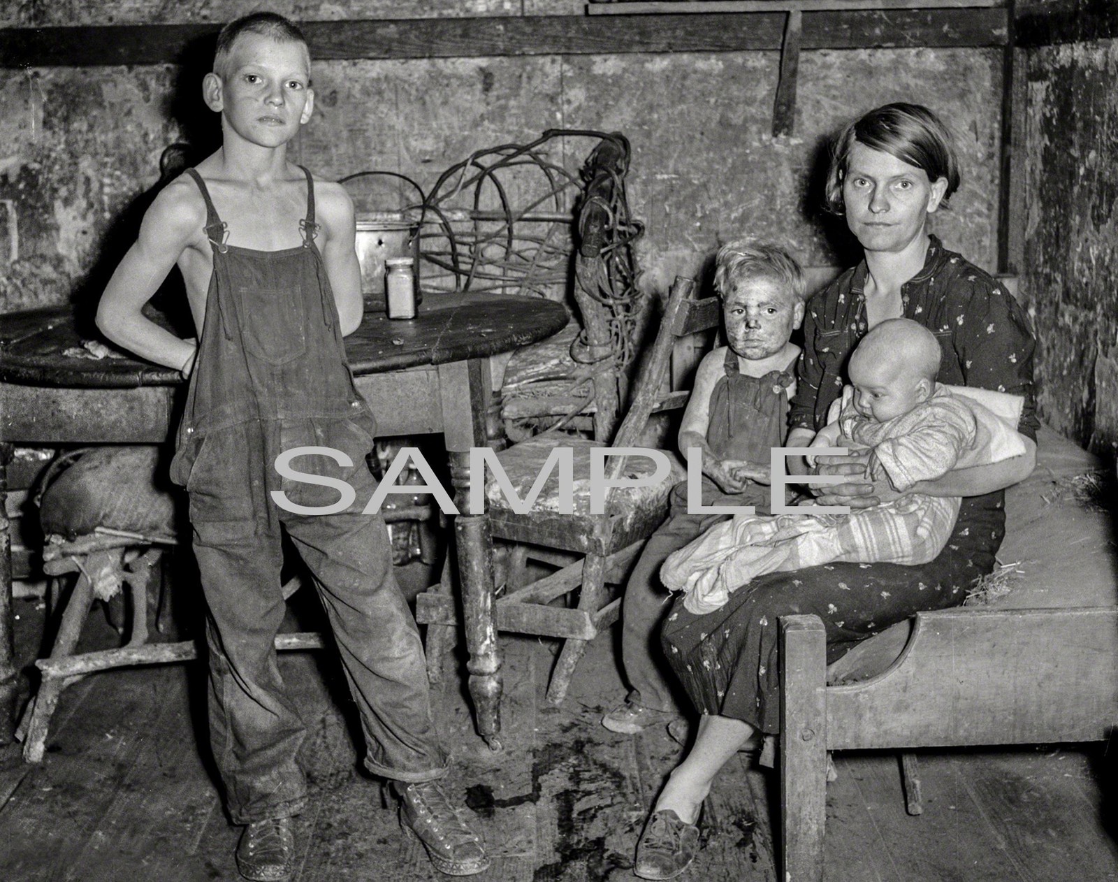 1938 WEST VIRGINIA COAL MINER FAMILY Photo